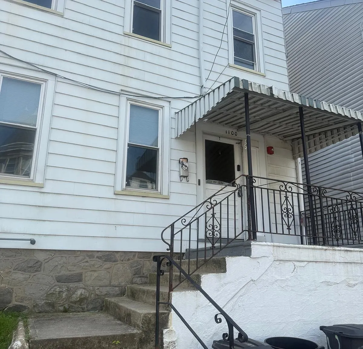 2 bed, 900 sqft, $1,395 — Photo 1