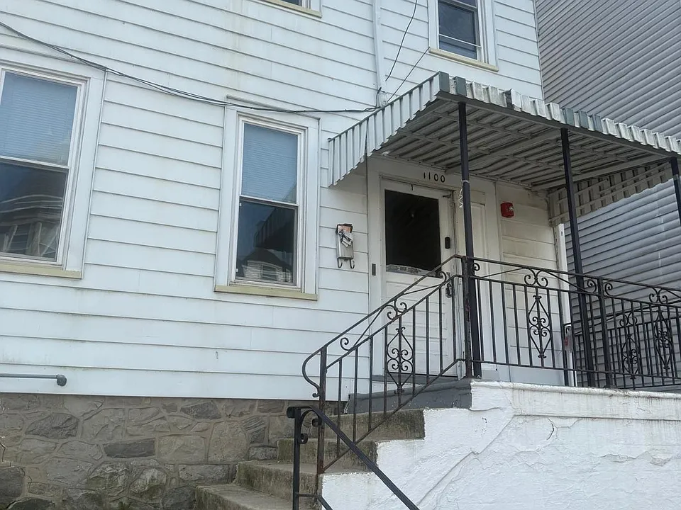 1100 Lehigh St #1
