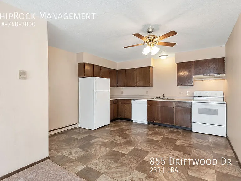 855 Driftwood Dr #6 — Photo 3
