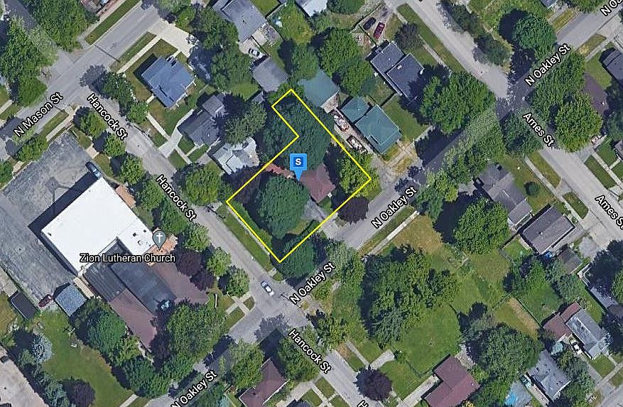 1st image of 207 N Oakley St