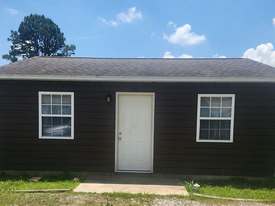1st image of 144 Ellis Ave
