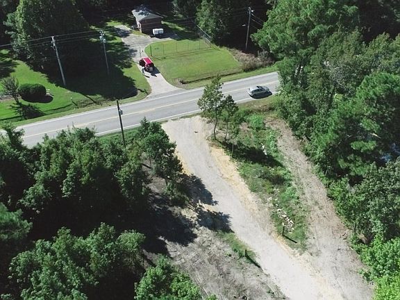 2nd image of 1104 Highway 101