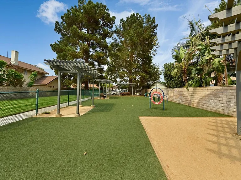 Corona Pointe Resort — Photo 88