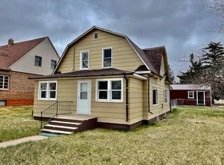 736 Ohio St, Chinook, MT 59523