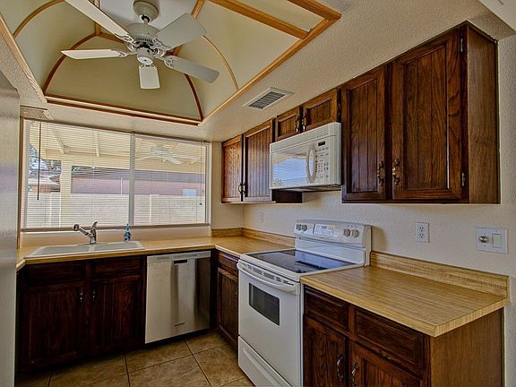 3rd image of 3126 W Danbury Dr