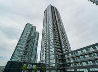 510 Curran Pl #515, Mississauga, ON L5B 0J8