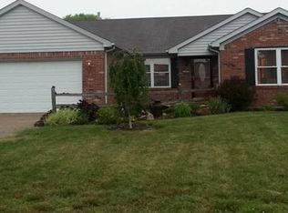 1104 Summer Way Ct, Shelbyville, IN 46176