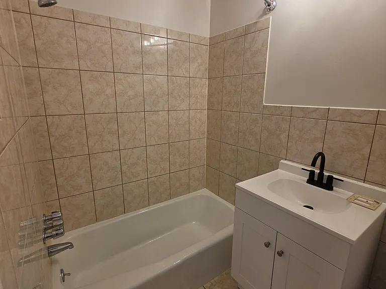120 Clinic Dr #306 — Photo 13