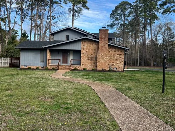 8 Butler Pl, Newport News, VA 23606