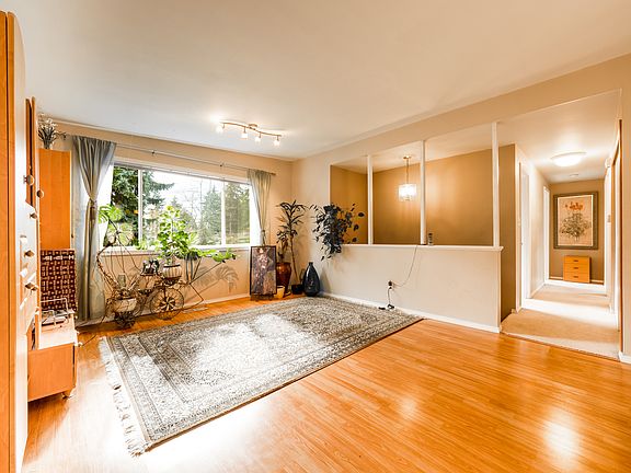 4th image of 16918 NE 16th Pl