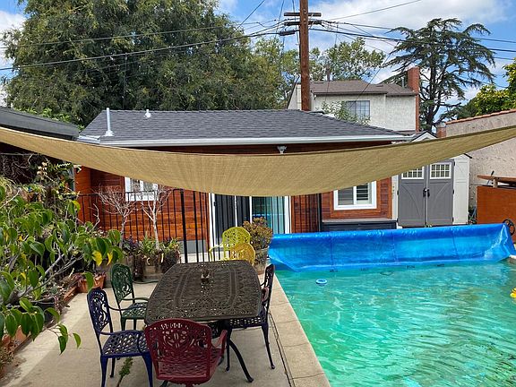 3rd image of 3335 Oakhurst Ave