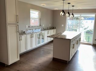 128 Pickwick Dr, Bethel Park, PA 15102