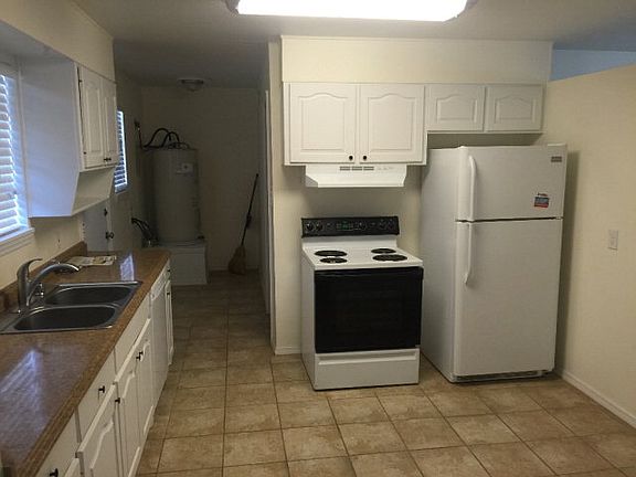 2nd image of 4403 Erie Dr