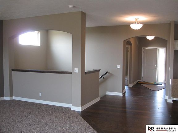 2nd image of 6902 Harvest Dr