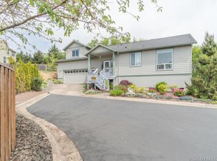 4390 Orcas Ave, Tillamook, OR 97141