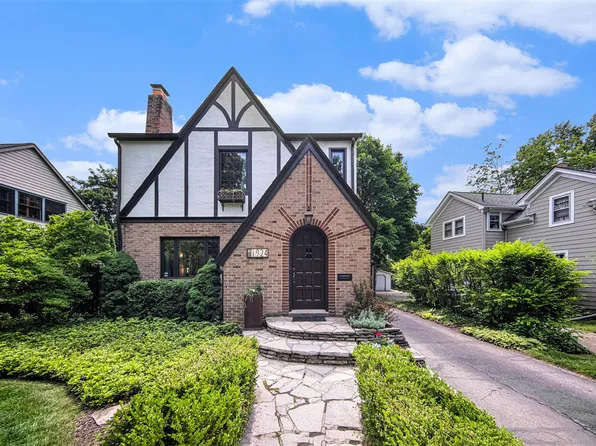 1924 Lorraine Pl, Ann Arbor, MI 48104
