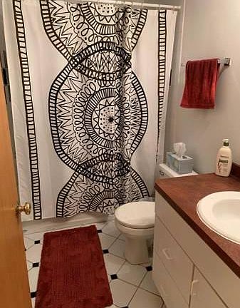 2nd image of 2422 W Taylor St #1