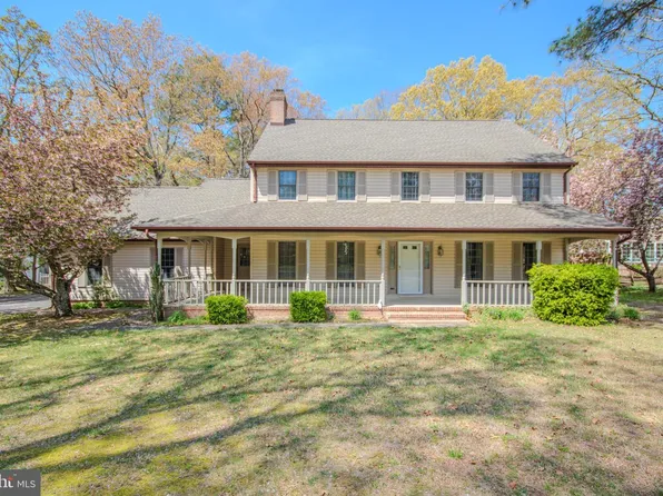 30668 Foxchase Dr, Salisbury, MD 21804