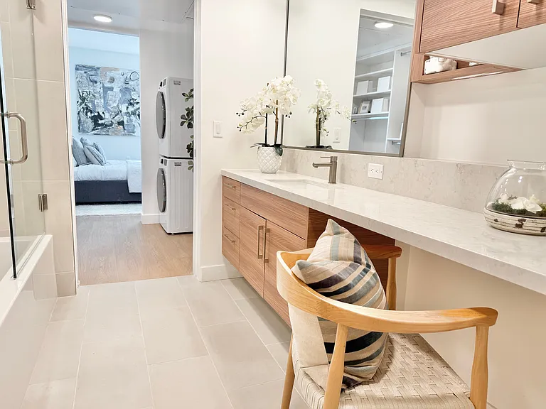 1 Bed 1 Bath plus Den