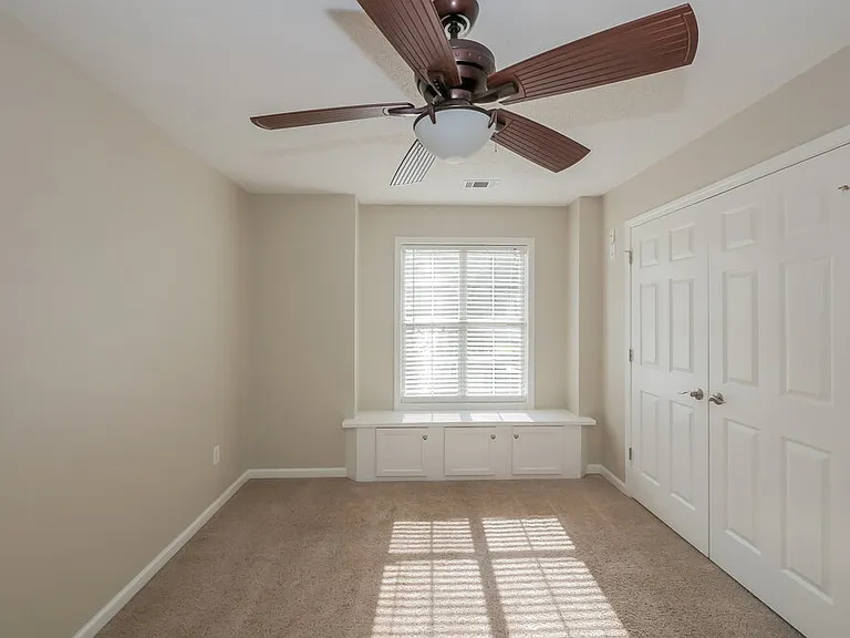 135 Masters Dr — Photo 11