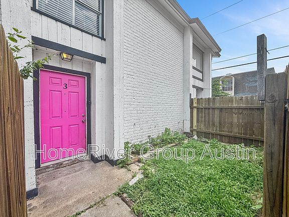 2nd image of 1911 Hearthstone Dr APT 3