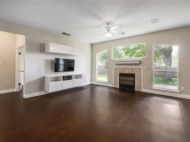 7116 Black Rock Bnd — Photo 4