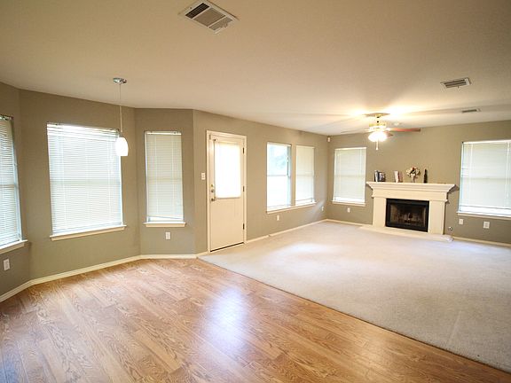 4th image of 7412 Peabody Dr