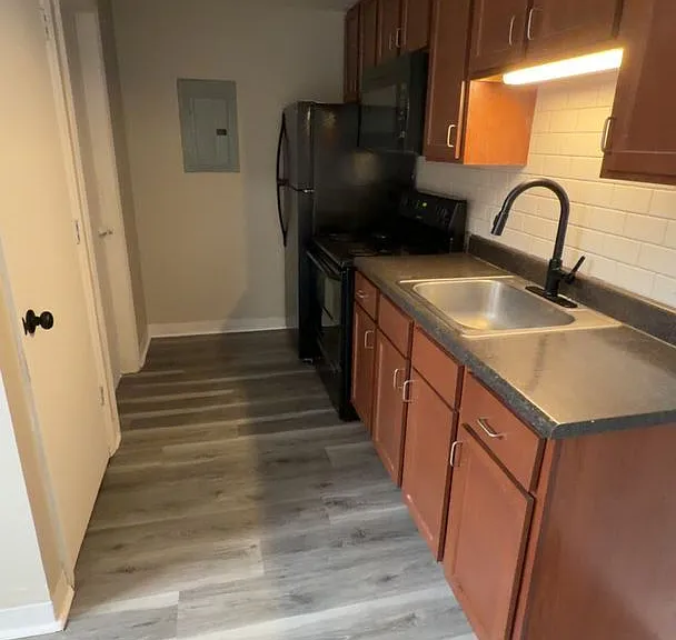 3548 S Grand Blvd #220 — Photo 3