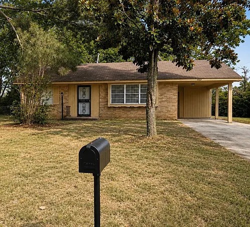 4932 Leonard Rd Photo 1