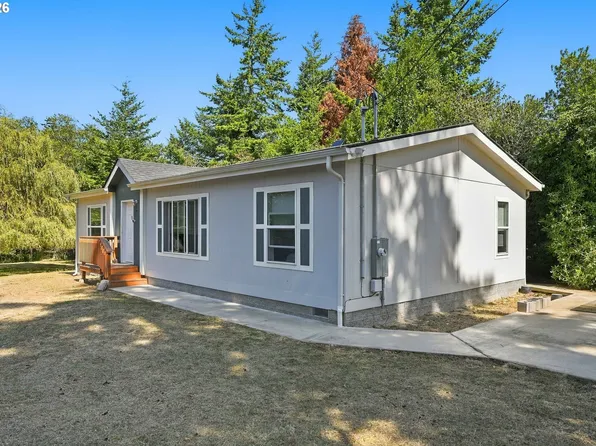 1680 Stark Ave, Coos Bay, OR 97420