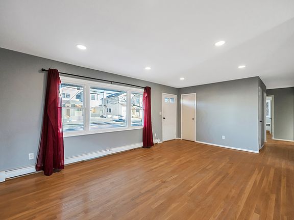 5th image of 4 Belmont Pl