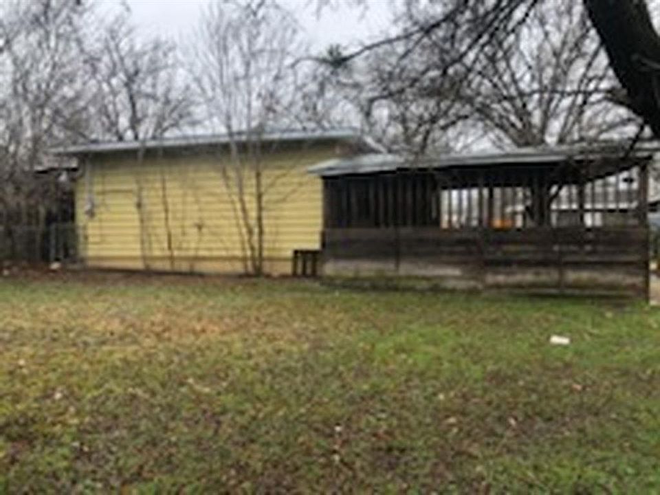 2nd image of 7451 Mohawk Ave