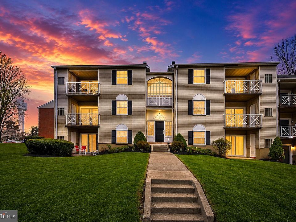 1st image of 1 Elphin Ct Unit 301