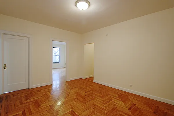 Rented by Aimee Grodanz, LREB | media 49