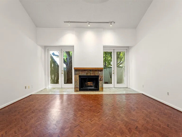2602 Rice Blvd — Photo 3