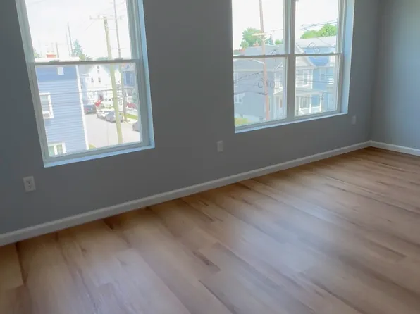 37 Linden St, Passaic, NJ 07055