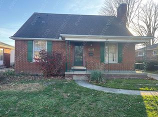 20928 Littlestone Rd, Harper Woods, MI 48225