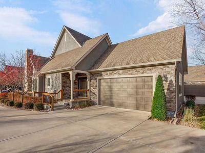14745 Meadow Ln, Leawood, KS, 66224