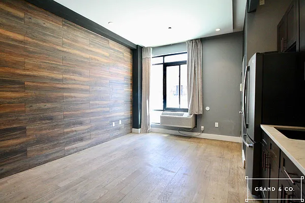 Rented by Grand & Co. | media 5