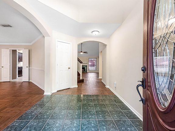 4th image of 1835 Taylor Creek Dr
