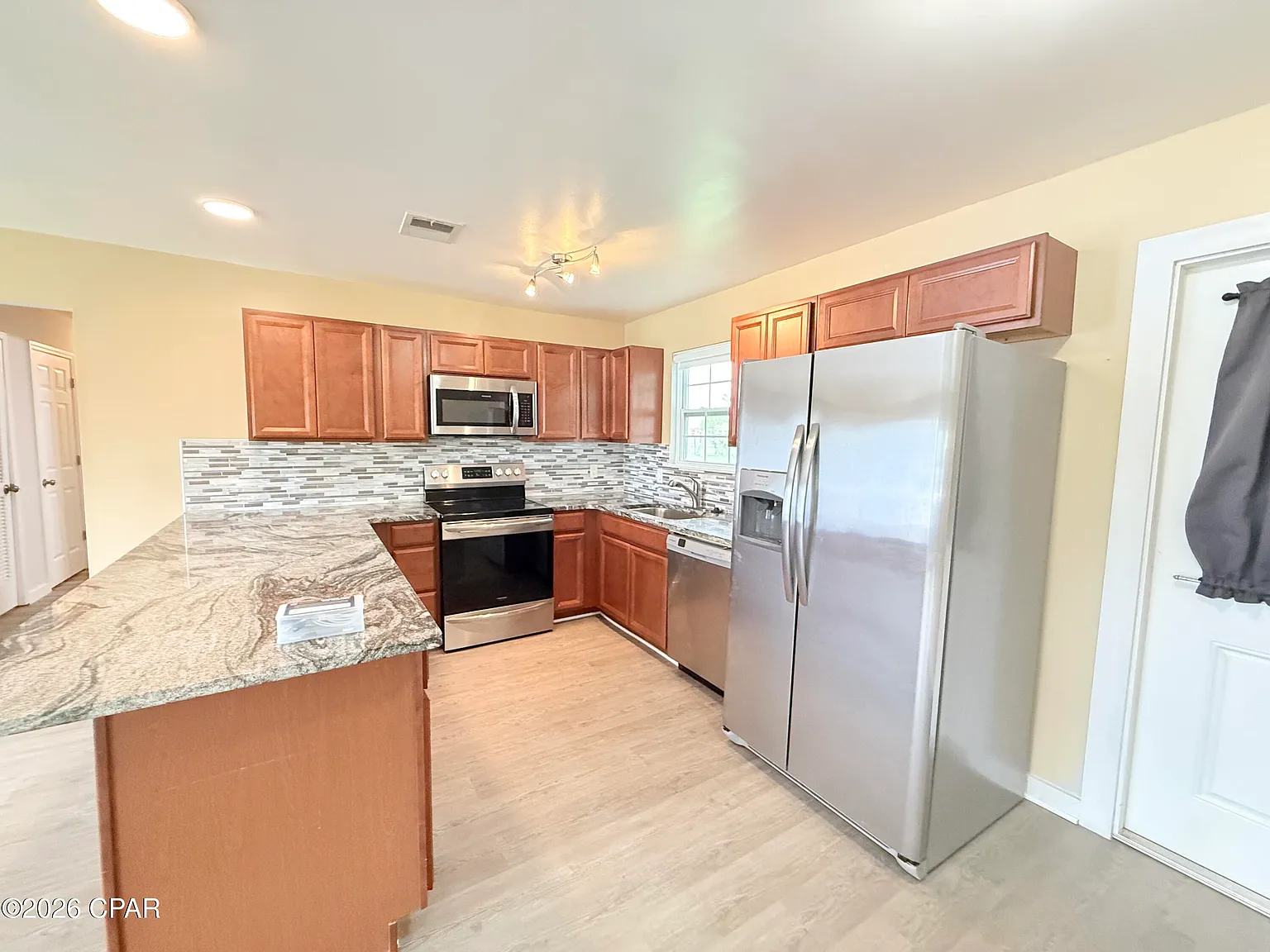 4 bed, 1498 sqft, $1,995 — Photo 2