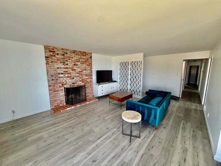 2nd Floor Large Living room and adjoining Dining Room