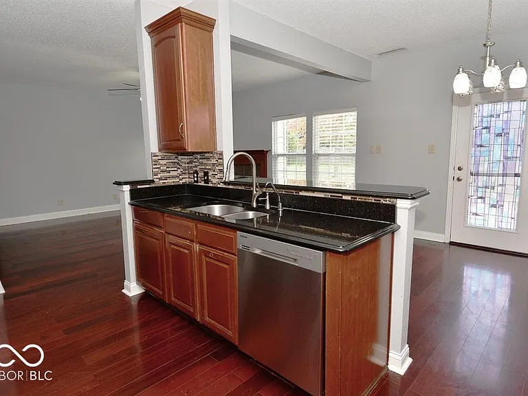 15208 Radiance Dr — Photo 24