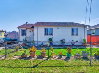 212 Fitzpatrick Rd, Oakland, CA 94603
