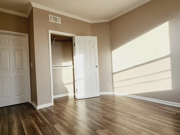 67 W 21st St #3 — Photo 3
