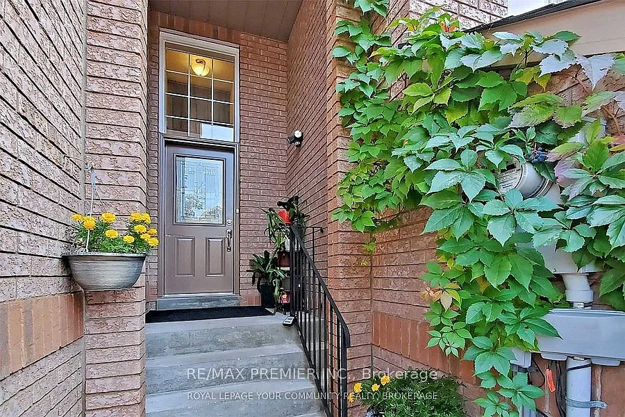 3 bed, $3,500 — Photo 2