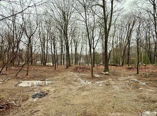 0 Lyons Rd, Dudley, MA 01571