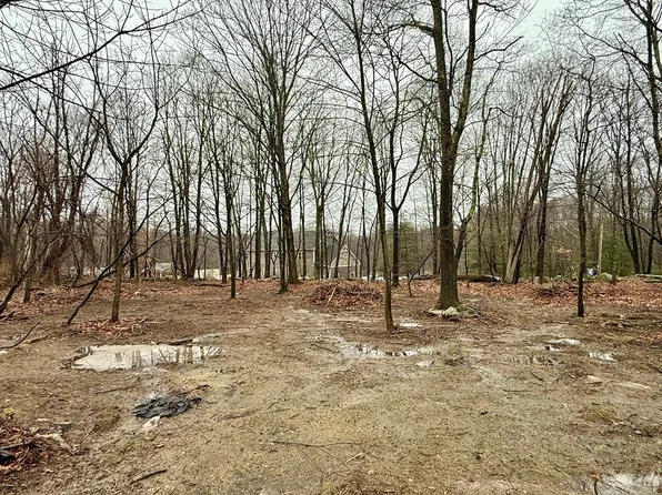 0 Lyons Rd, Dudley, MA 01571