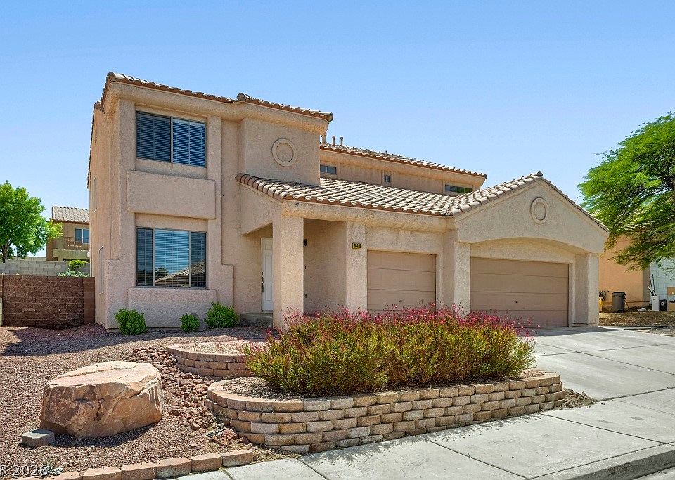 1st image of 946 Saddle Horn Dr
