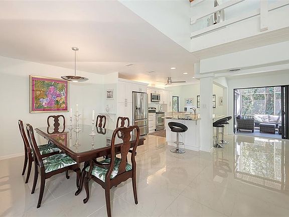 5th image of 5324 Siesta Ct